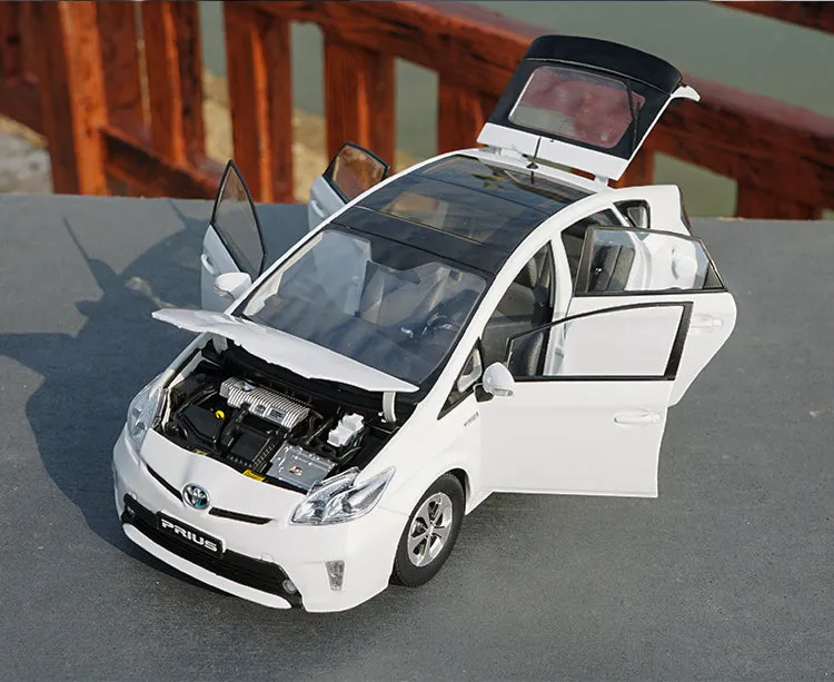 48157 toyota prius diecast 1 18 condition