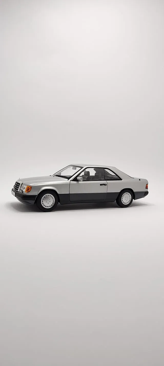 48160 mercedes amg gtr diecast