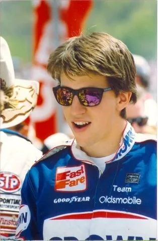 48161 diecast car value factors