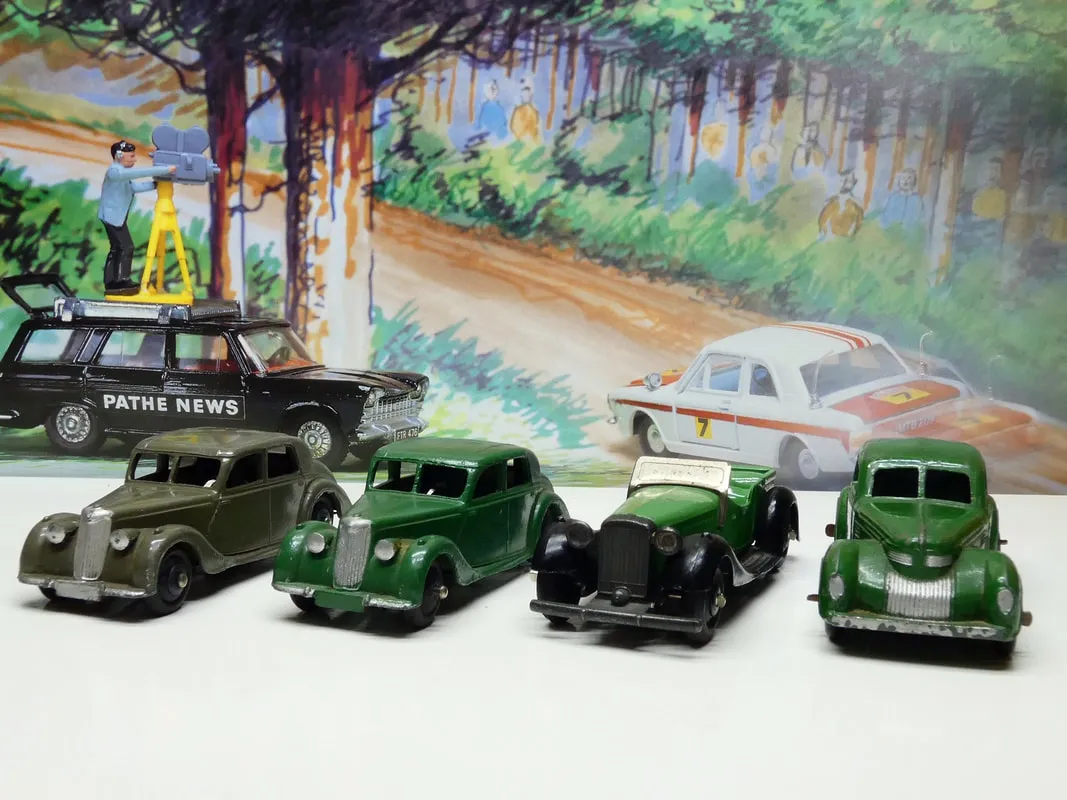 /img/48180-cleaning-diecast-cars.webp