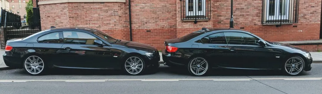 48182 335i diecast car display