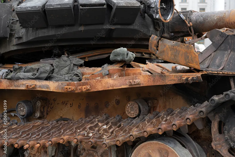 48186 diecast t72 tank details