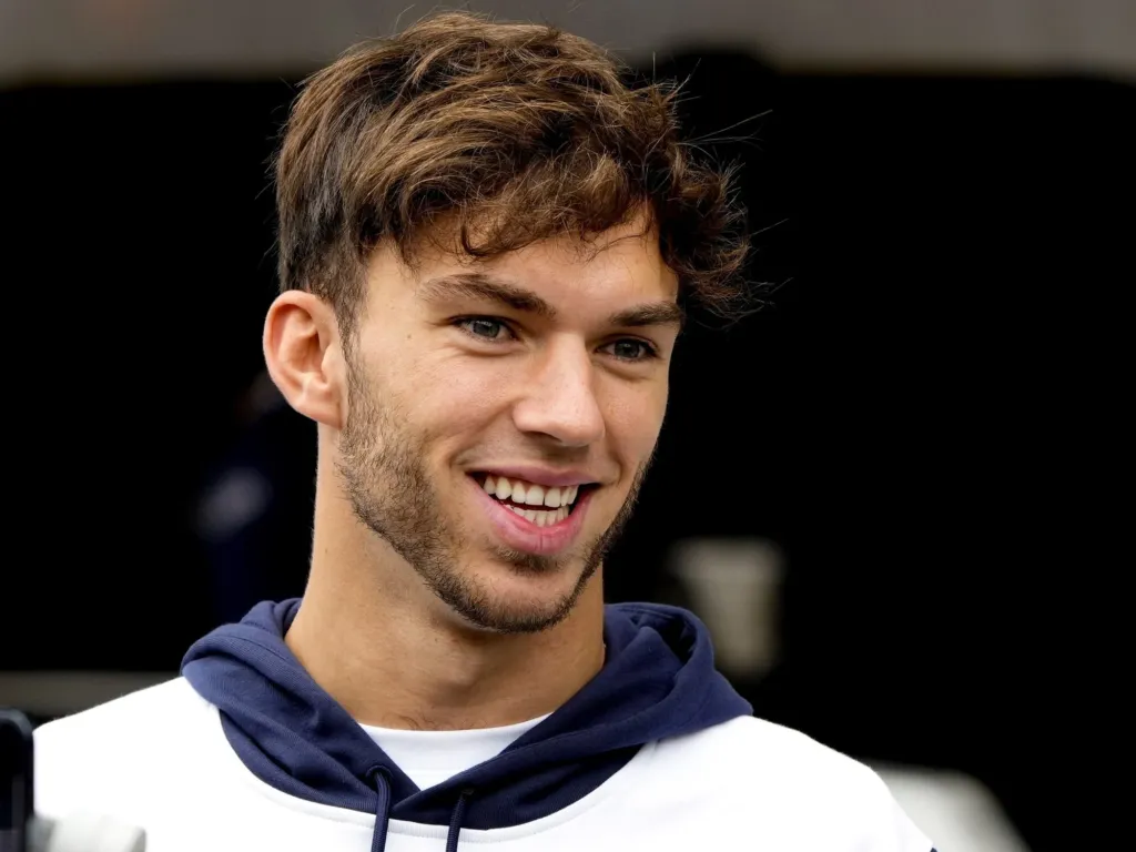 48200 alphatauri at02 diecast