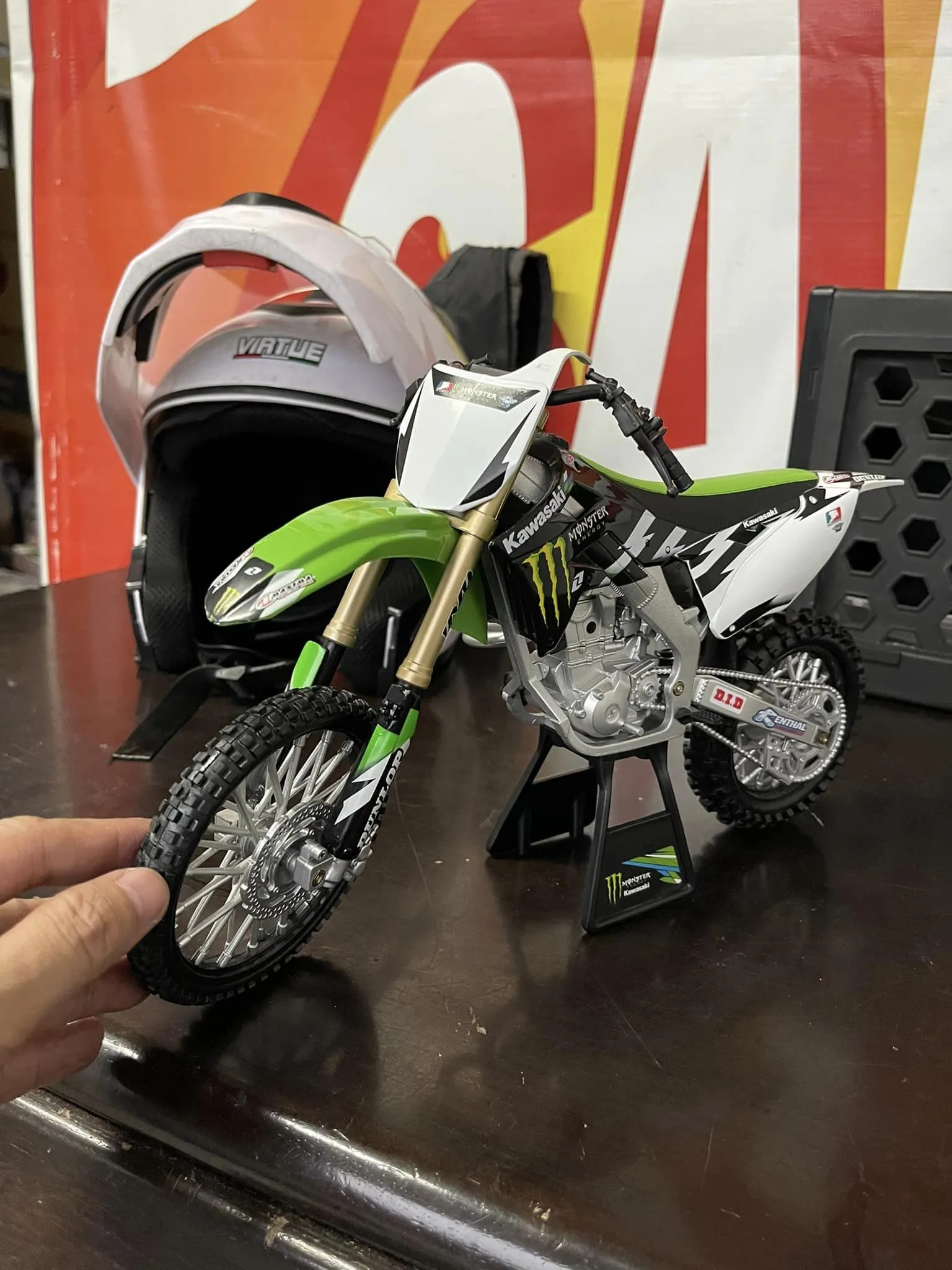 48204 kawasaki ninja zx10r diecast