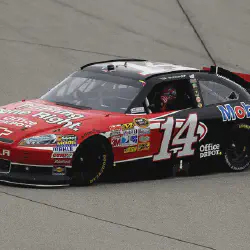 /img/48213-tony-stewart-homestead-diecast-7.webp