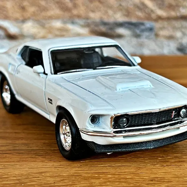 48215 diecast 69 mustang main