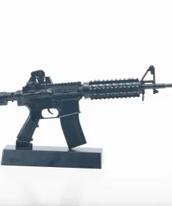 48226 miniature diecast guns materials