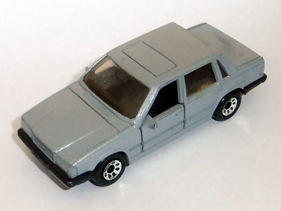 48236 volvo 760 diecast appeal