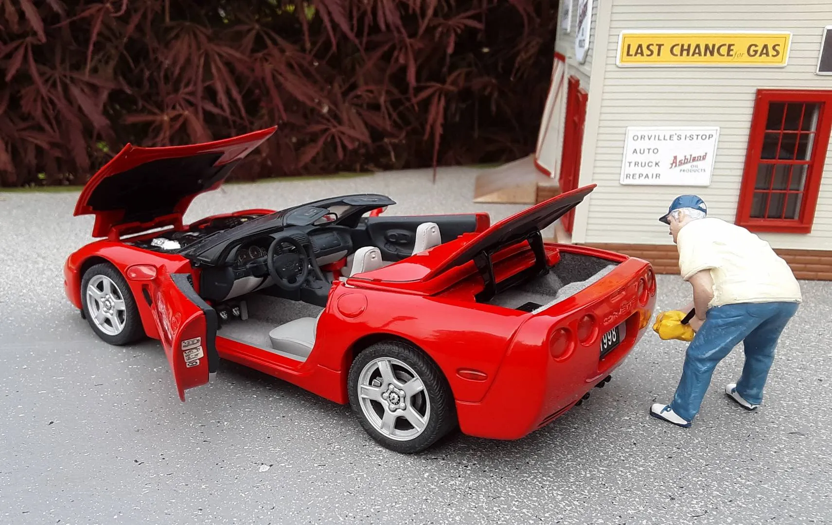 48272 corvette diecast models authentic