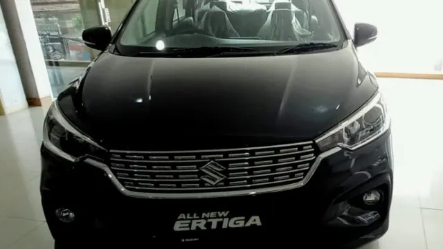 48279 suzuki ertiga diecast details