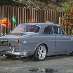 /img/48308-volvo-amazon-diecast-collection.webp