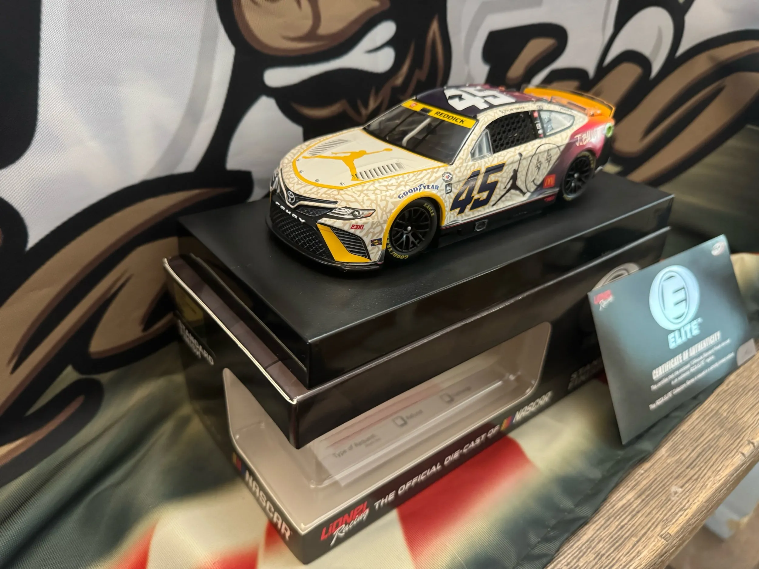 48313 competitive racing features