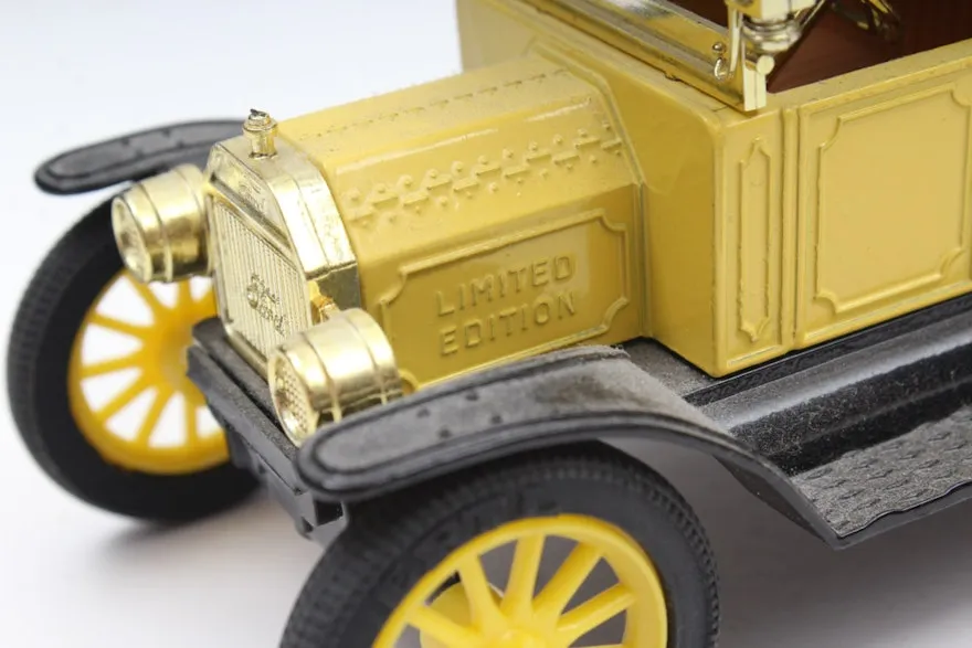 48328 ertl diecast superbird