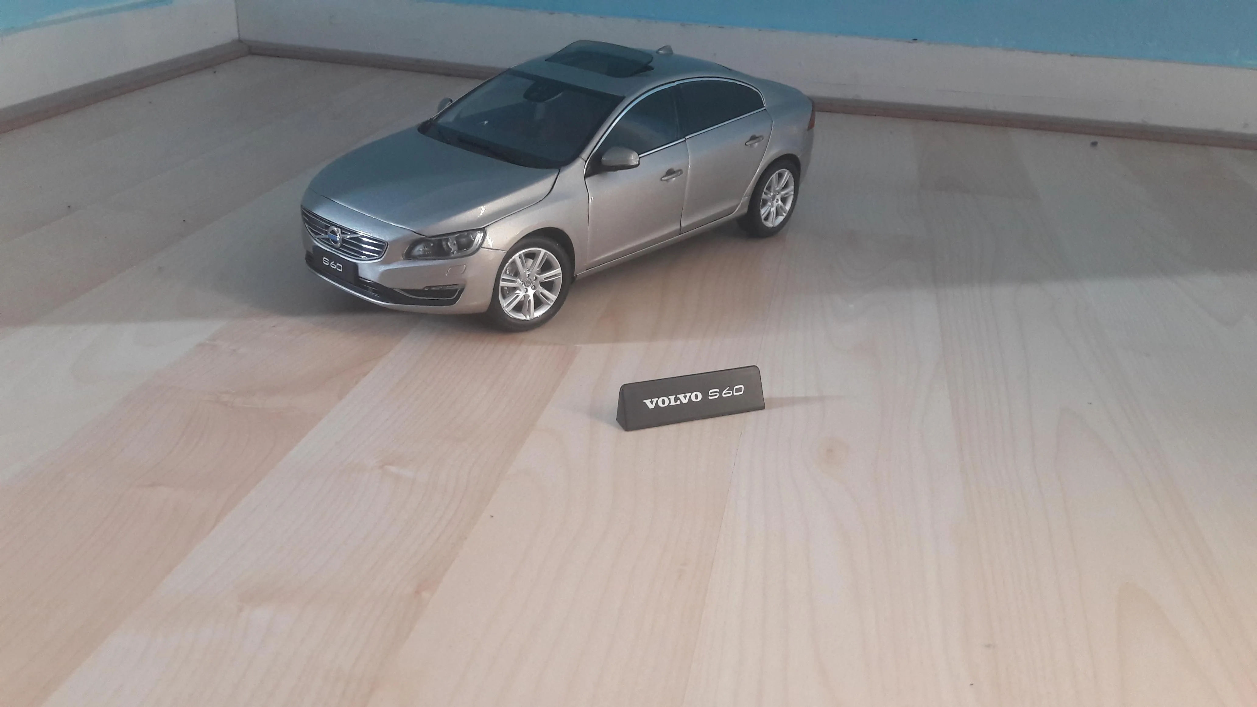 48336 diecast model cars manufacturing