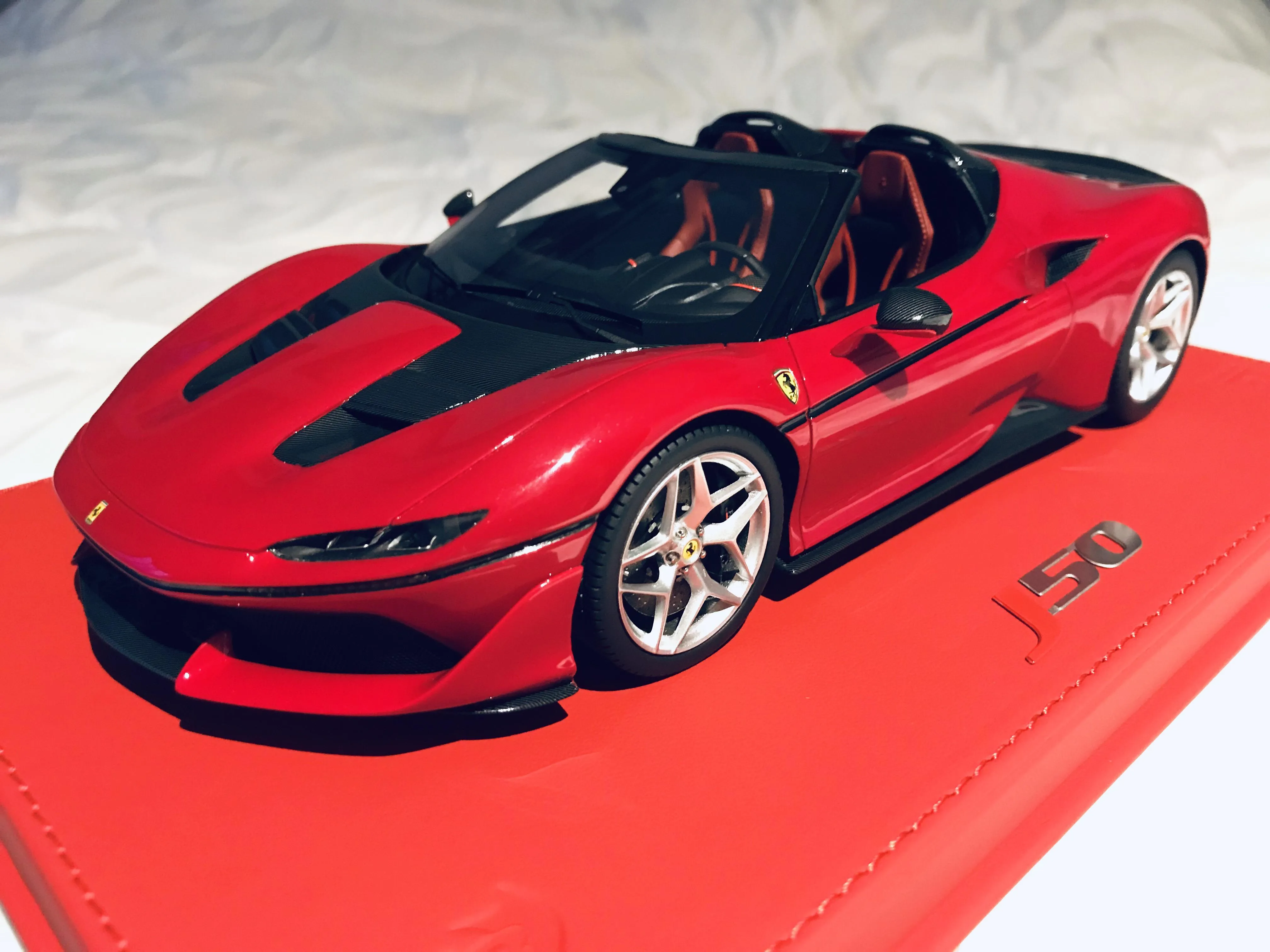 48403 ferrari j50 diecast featured