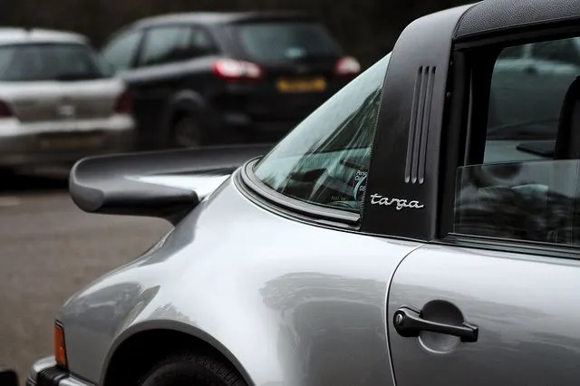 48410 diecast porsche targa interior