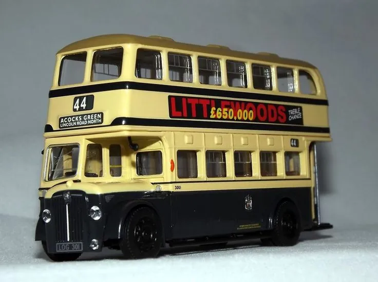 48412 diecast bus detailing