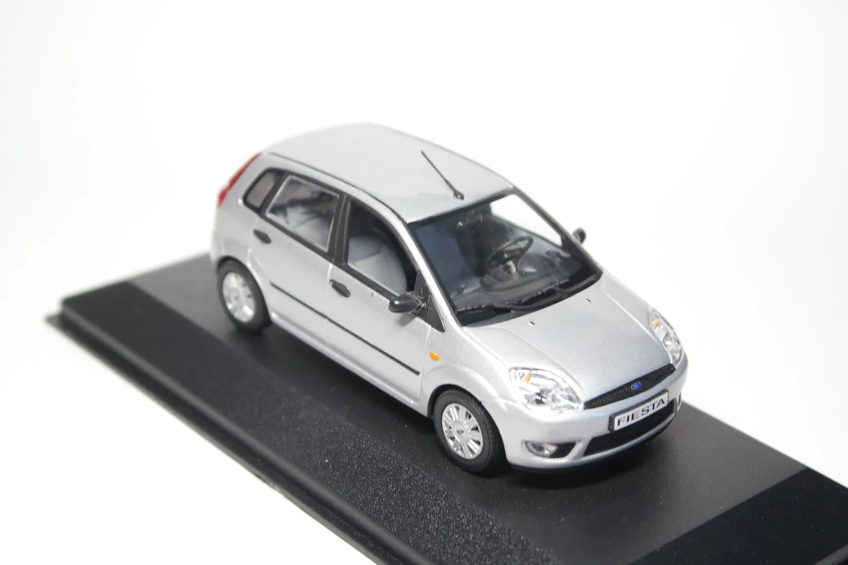 48436 fiesta diecast collection 1