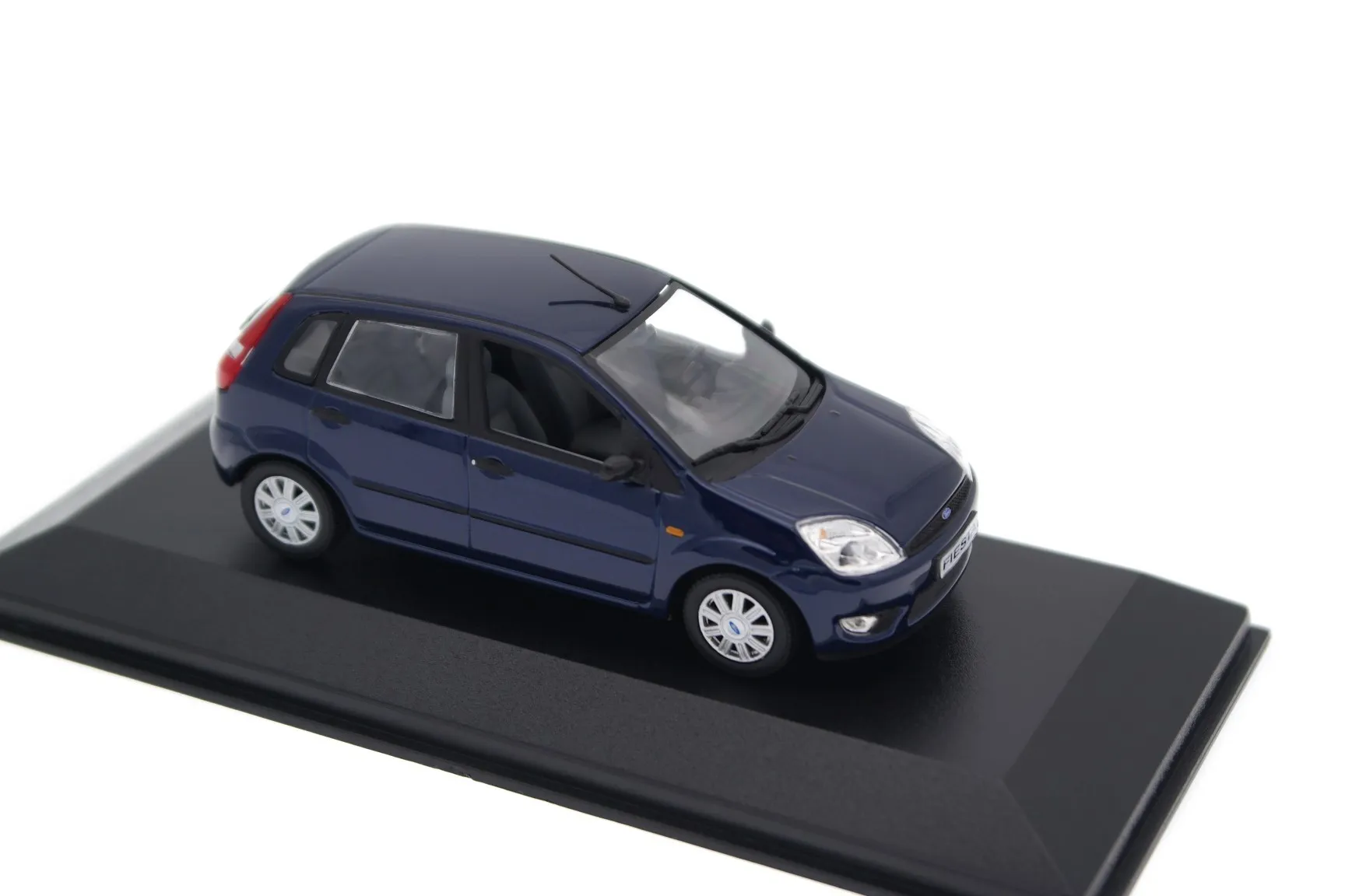 48436 fiesta diecast model 1990s