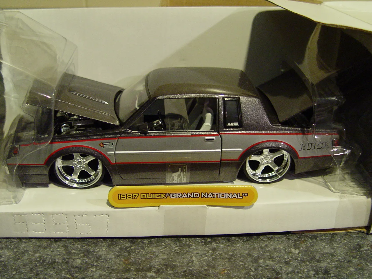 48438 fairfield mint diecast car 4